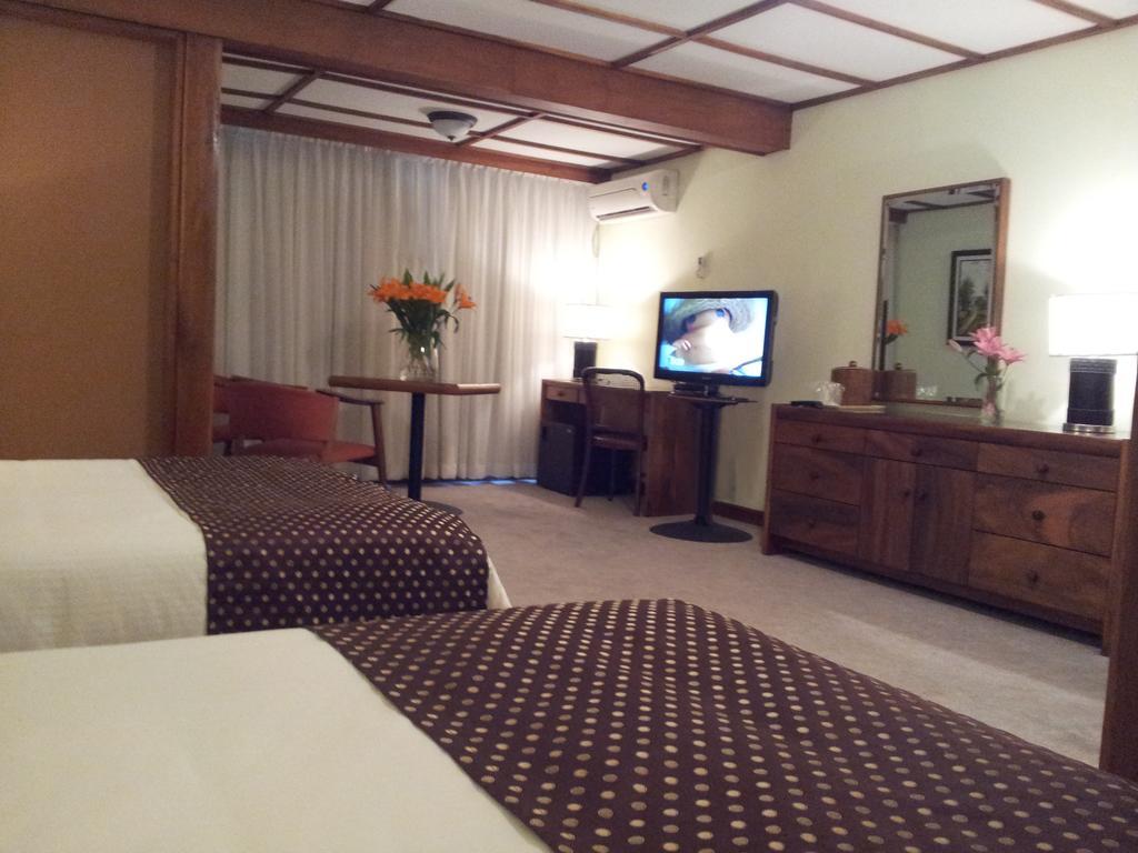 Hotel Villa Tournon Сан-Хосе Экстерьер фото